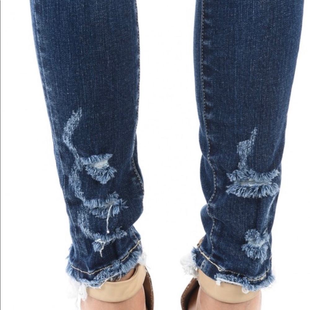 Kancan Jeans Women’s distressed